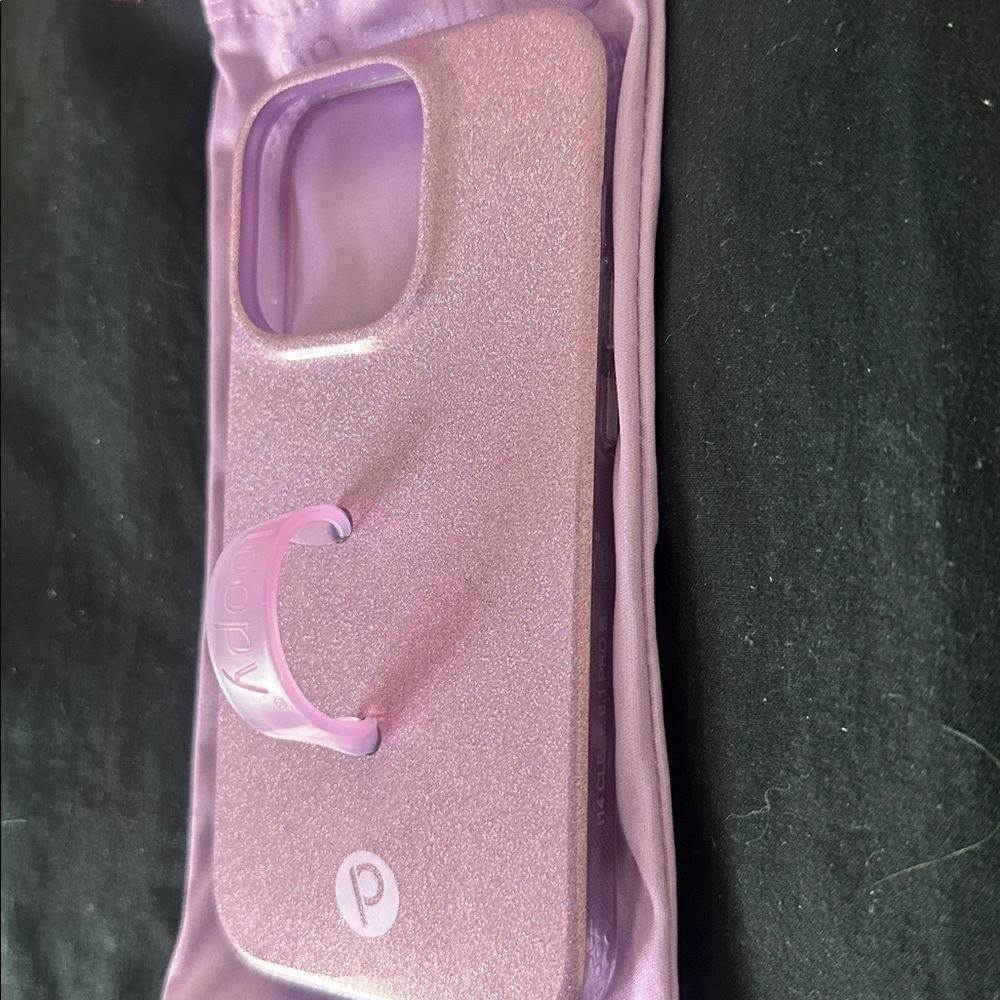 Loopy Purple Shimmer case for IPhone 14 Pro
Righty - Picture 2 of 3